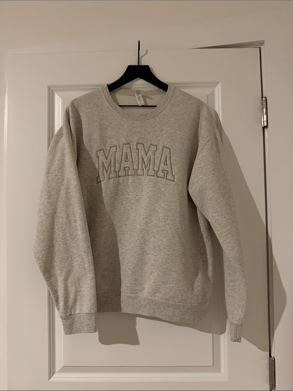 Grey 'MAMA' Crewneck Sweatshirt - Unbranded